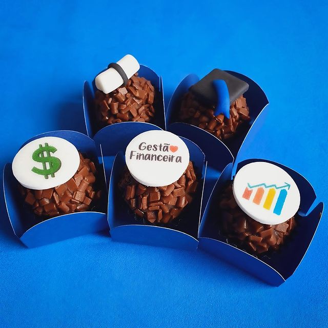 Brigadeiro Decorado – Formatura Gestão Financeira