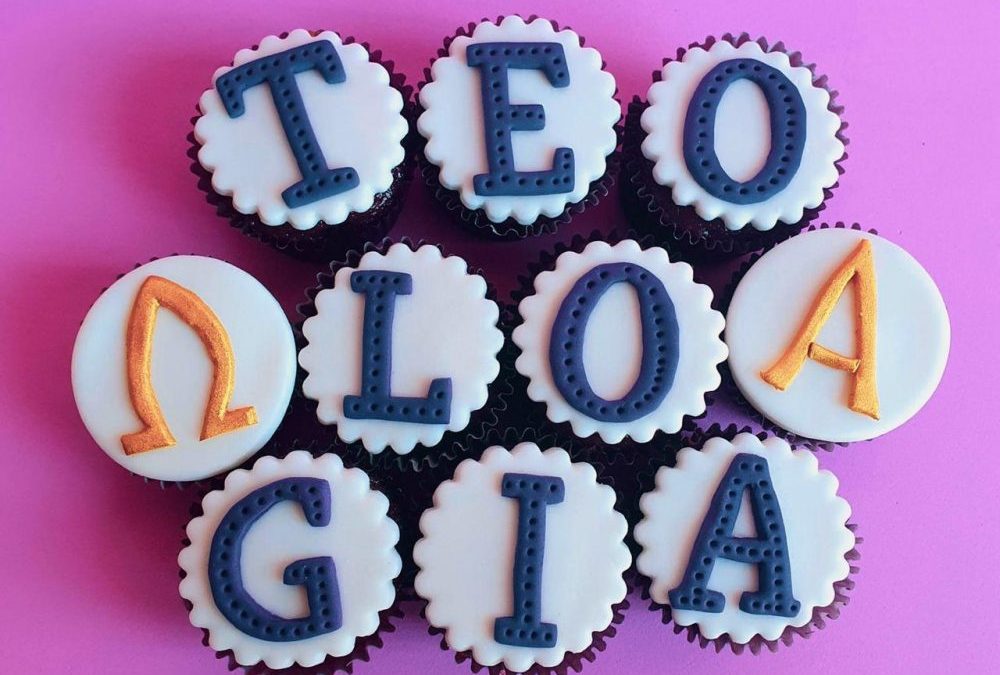 Cupcakes Decorados – Formatura Teologia