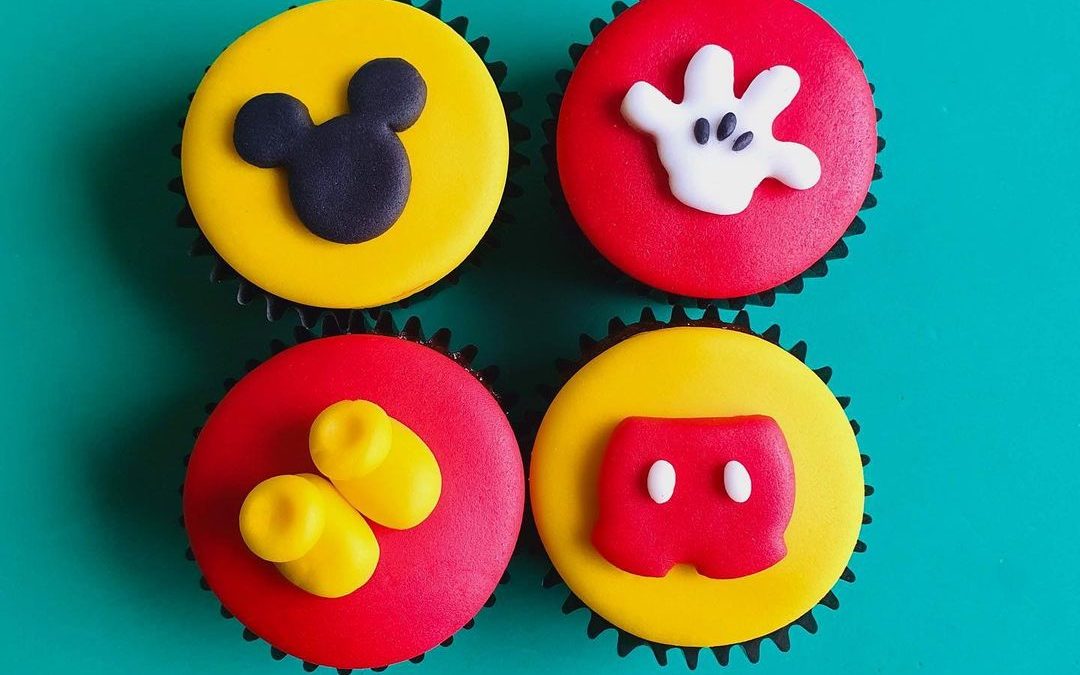 Mini Cupcake Decorado – Mickey Mouse