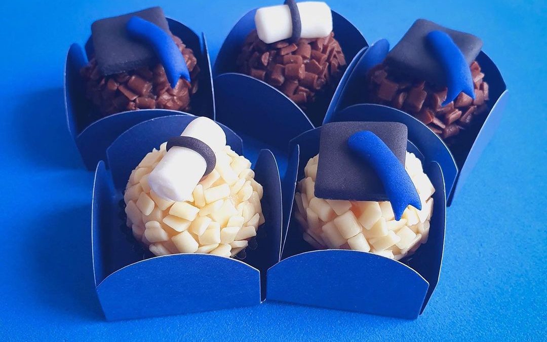 Brigadeiro Decorado – Formatura Cor Azul