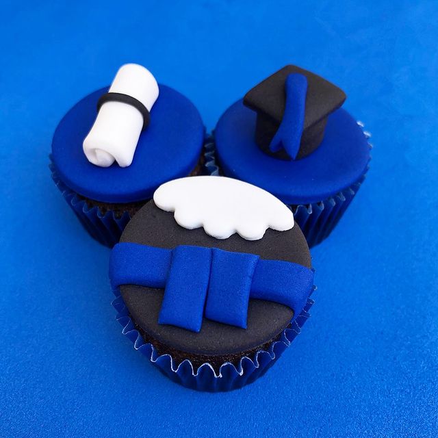 Mini Cupcake Decorado – Formatura Processos Gerenciais