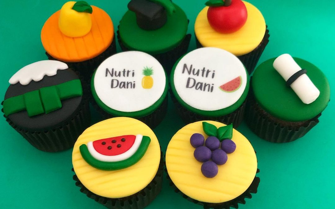 Mini Cupcake Decorado – Formatura Nutrição