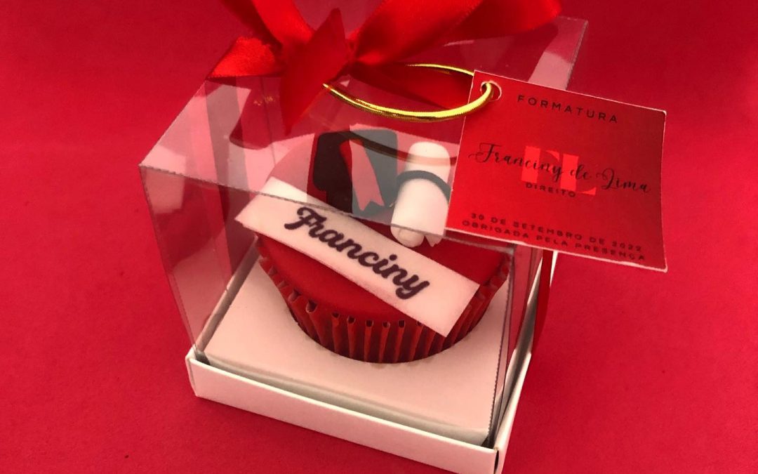 Cupcake para Lembrança c/ Tag Personalizada – Formatura Direito