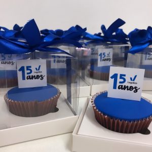 Cupcake para Lembrança - 15 Anos de Empresa - Tema Corporativo